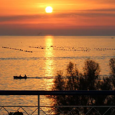 Puntaquattroventi מלון ארקולאנו