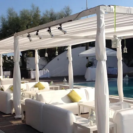 Hotel Puntaquattroventi 4*