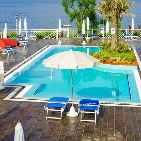 Hotel Puntaquattroventi