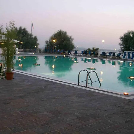 Puntaquattroventi 4*