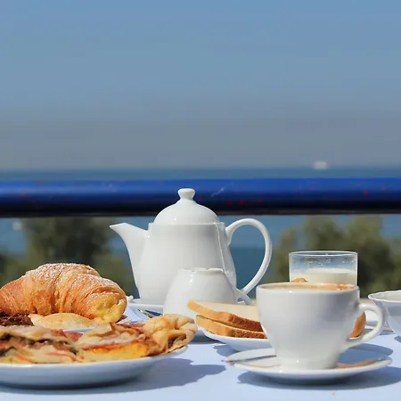 Ξενοδοχείο Puntaquattroventi 4*